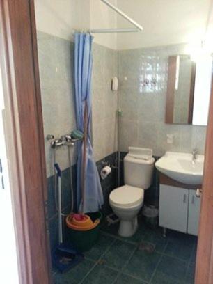 Simple And Special Apartment Ermoupoli Bagian luar foto