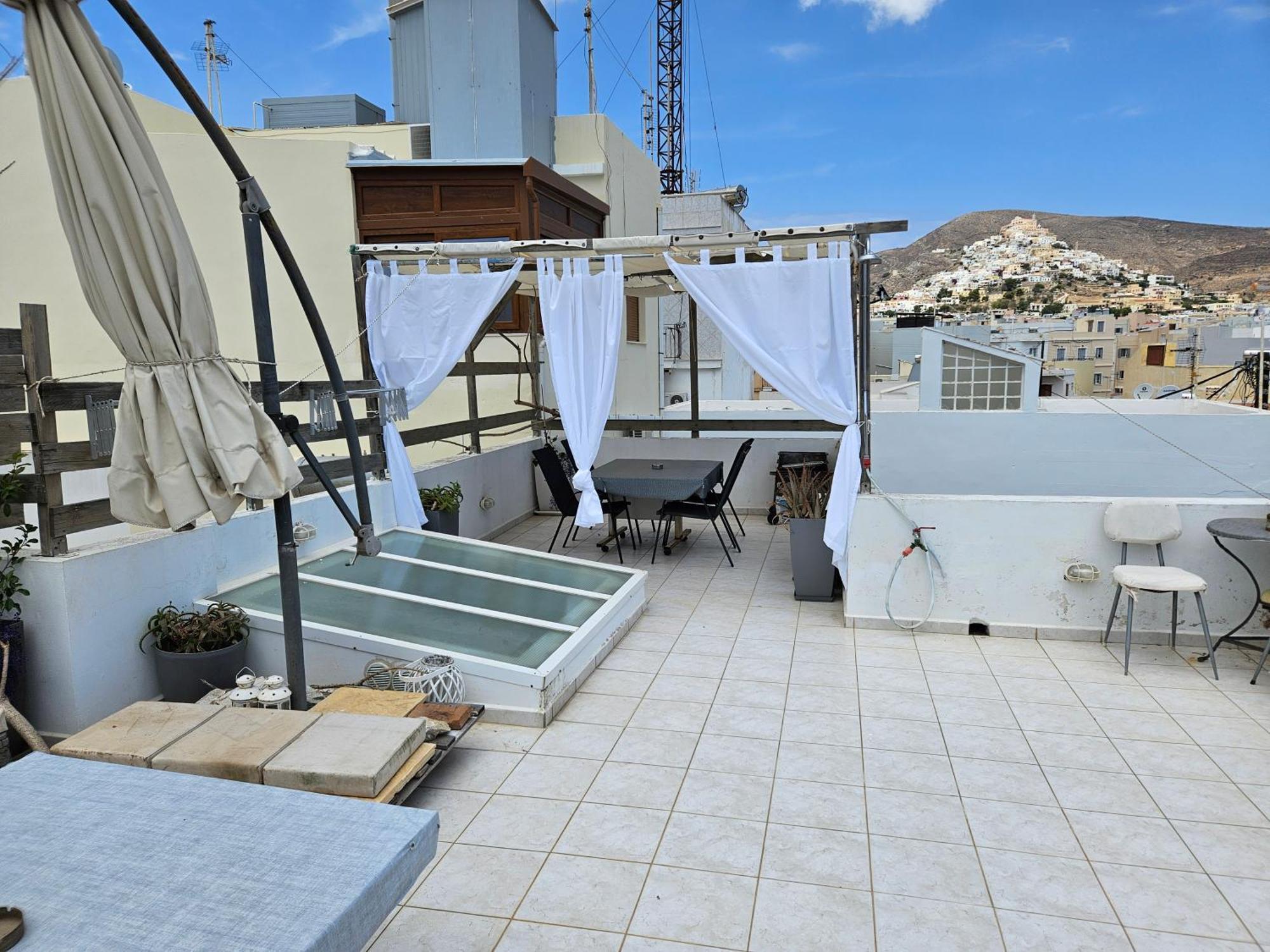 Simple And Special Apartment Ermoupoli Bagian luar foto
