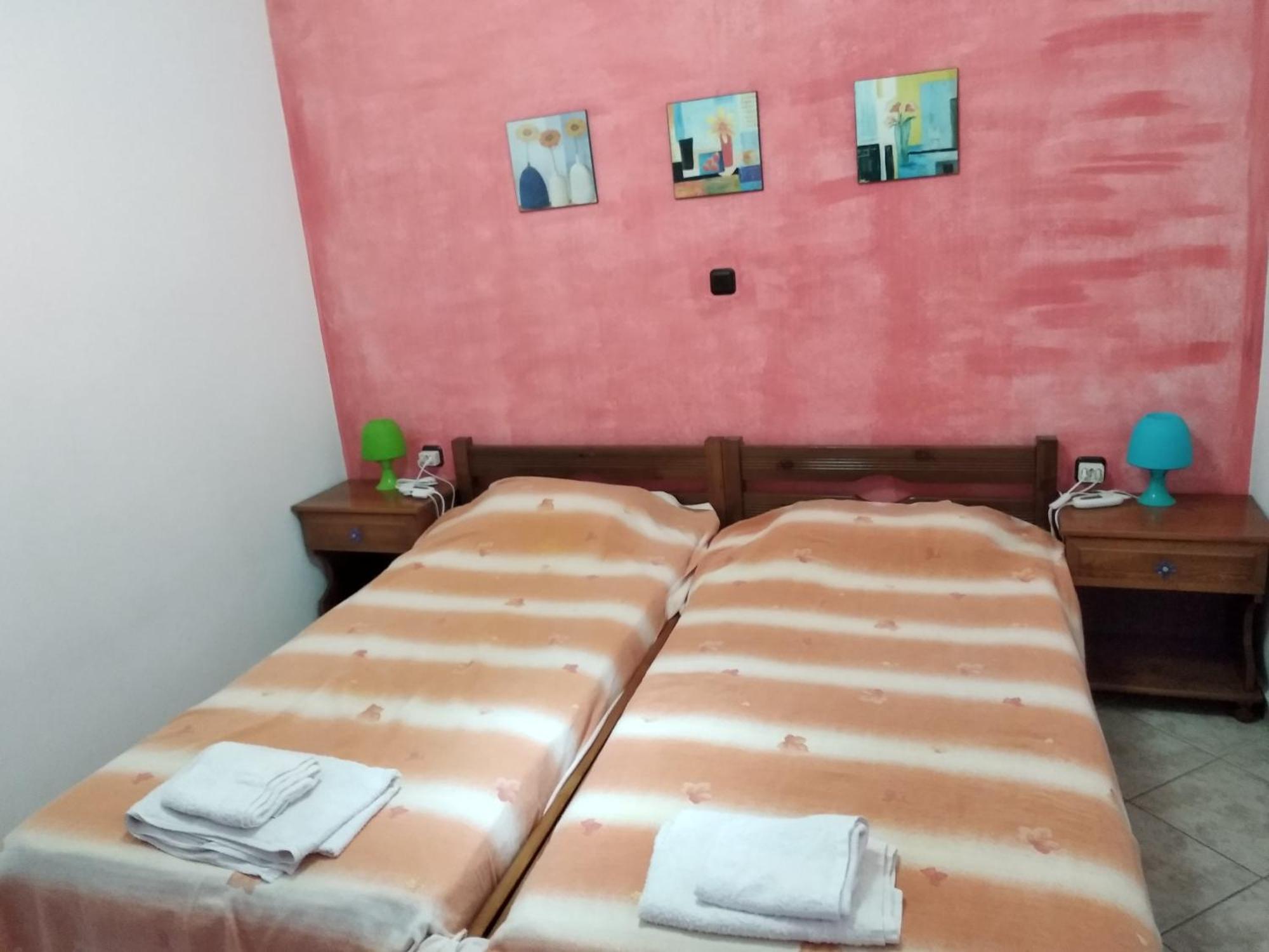 Simple And Special Apartment Ermoupoli Bagian luar foto